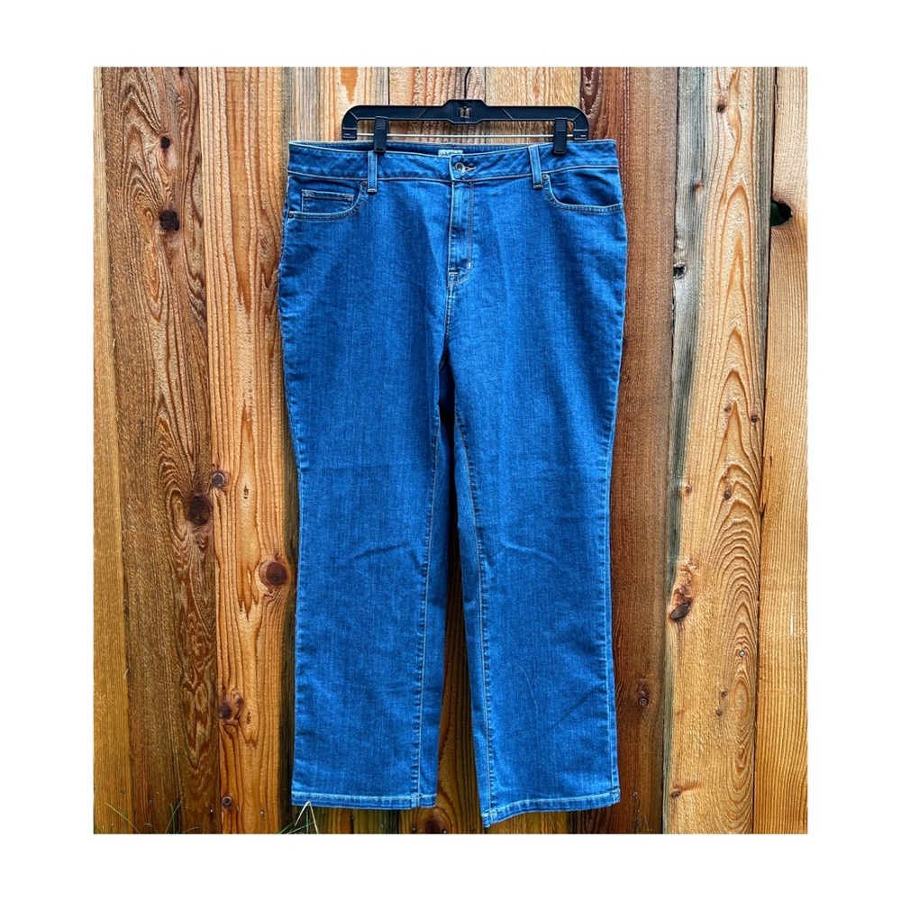 LL Bean classic fit straight leg jeans 18P